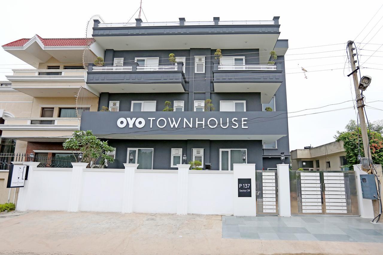 Готель Oyo Townhouse 018 Medanta Ґурґаон Екстер'єр фото